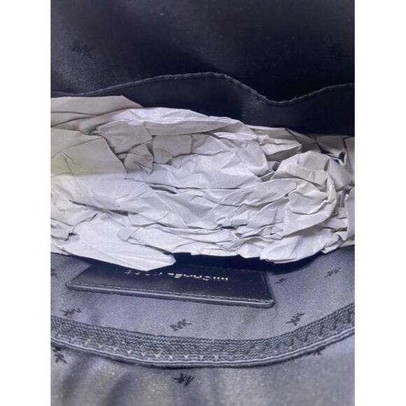 Michael Kors Cooper Logo Flight Black Camellia Matte Leather Cross Body … - Picture 5 of 6